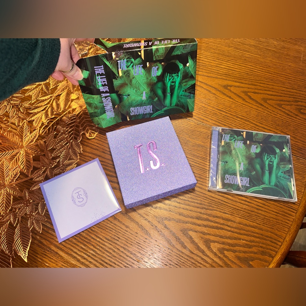 Taylor Swift Life of a Showgirl CD: It's Rapturous Edition Limited Release